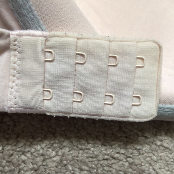 Victoria’s Secret Body by Victoria Lined Demi - Picture 8 of 9